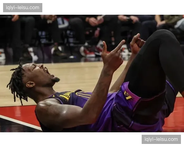 火箭范弗里特前交叉韧带撕裂 赛季报销重创球队后场组织核心