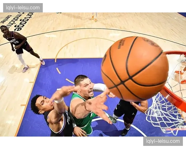 凯尔特人武切维奇季中交易加盟 进攻技术全面防守移动慢