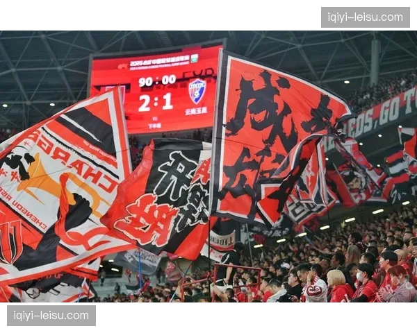 成都蓉城2-1逆转云南玉昆，索罗金费利佩联袂破门